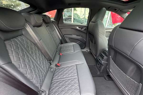 2024 Audi Q4 e-tron 55 F4