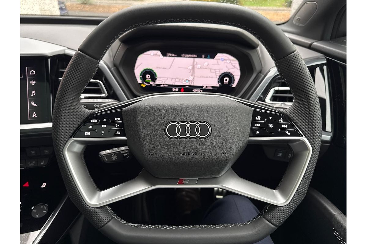 2024 Audi Q4 e-tron 55 F4