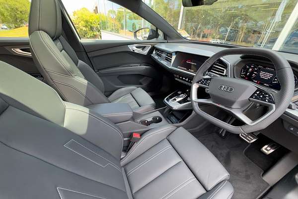 2024 Audi Q4 e-tron 55 F4