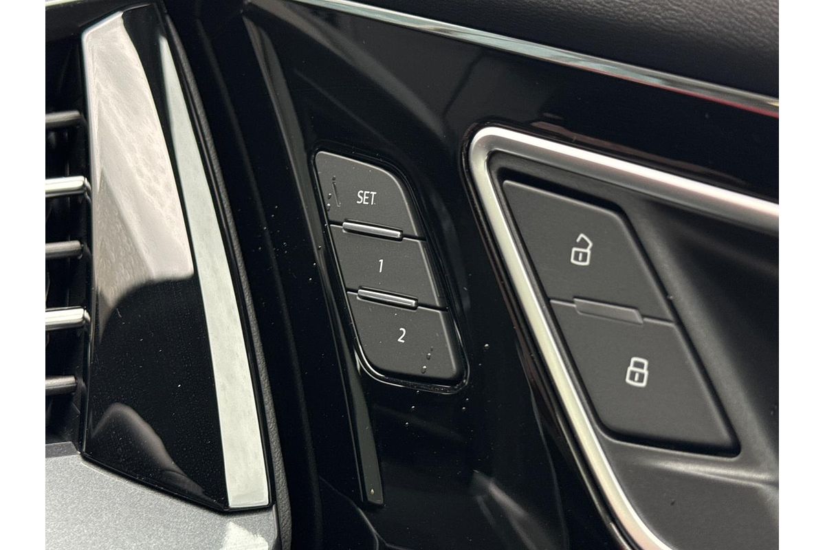 2024 Audi Q4 e-tron 55 F4