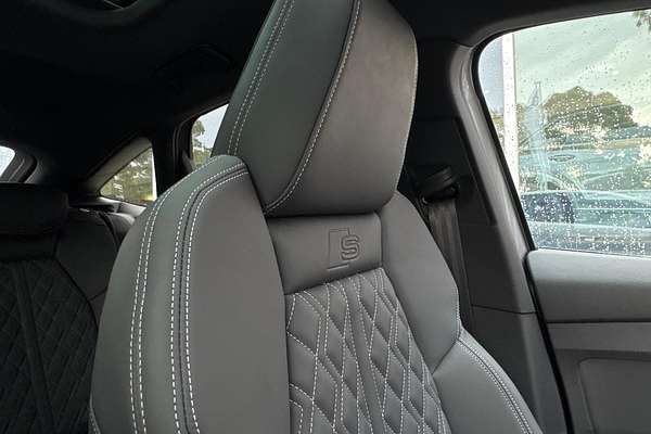 2024 Audi Q4 e-tron 55 F4