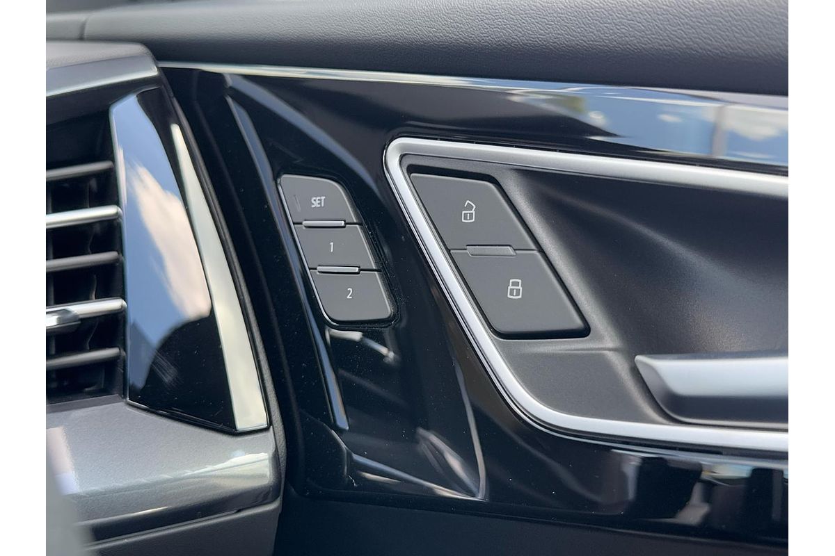 2024 Audi Q4 e-tron 55 F4