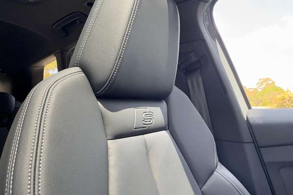 2024 Audi Q4 e-tron 55 F4