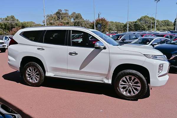 2022 Mitsubishi Pajero Sport GLX QF