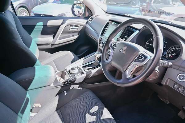 2022 Mitsubishi Pajero Sport GLX QF