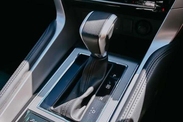 2022 Mitsubishi Pajero Sport GLX QF