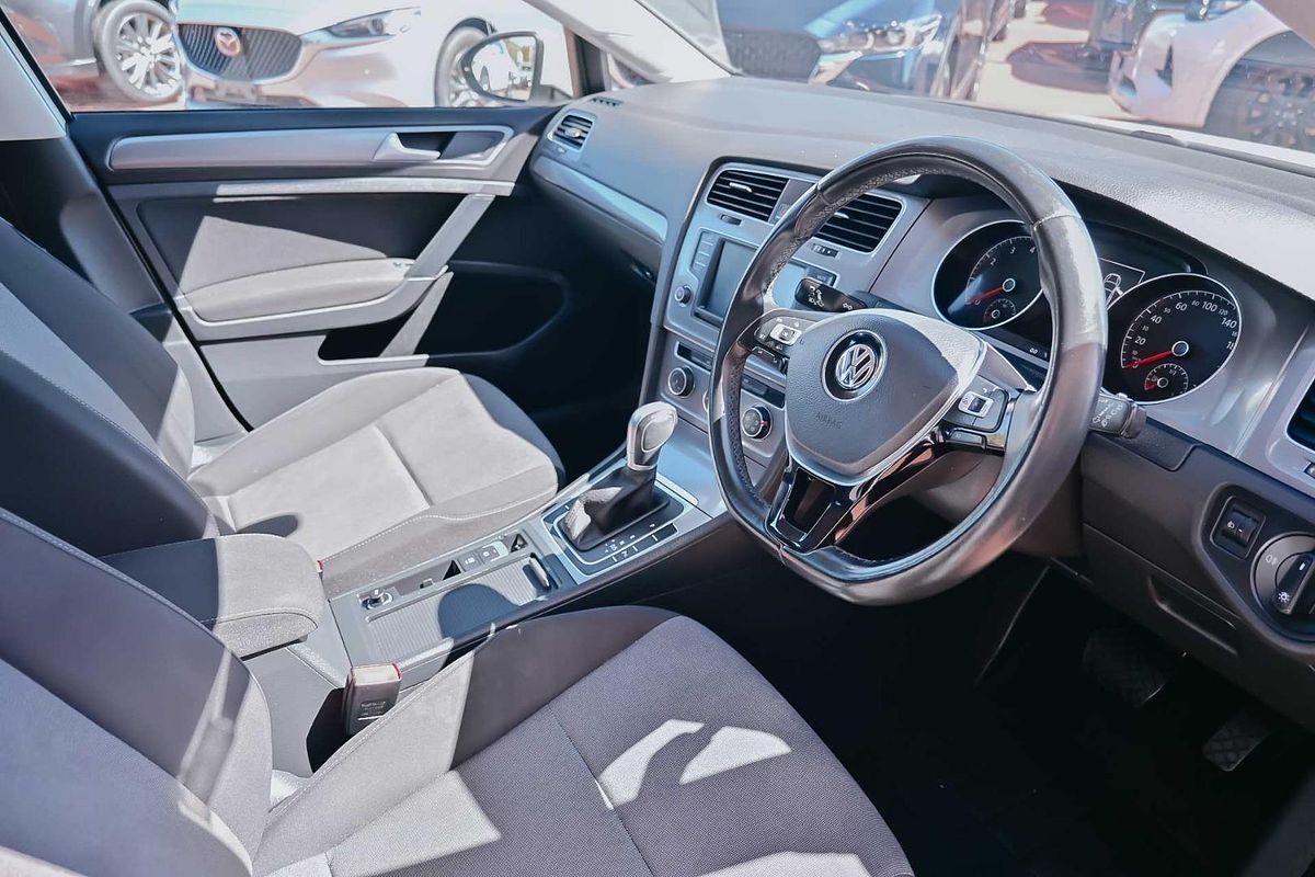 2016 Volkswagen Golf 92TSI Trendline 7