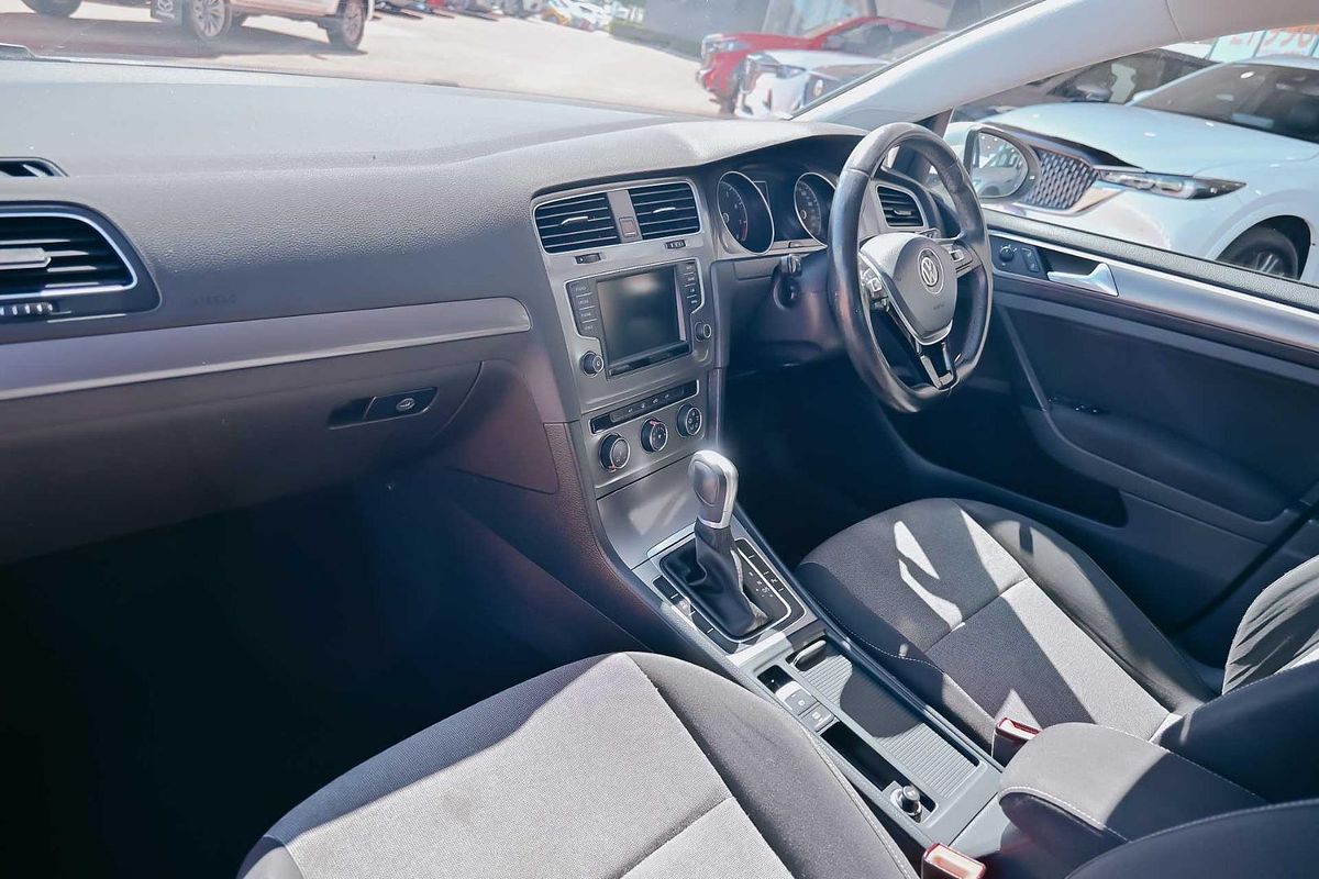 2016 Volkswagen Golf 92TSI Trendline 7