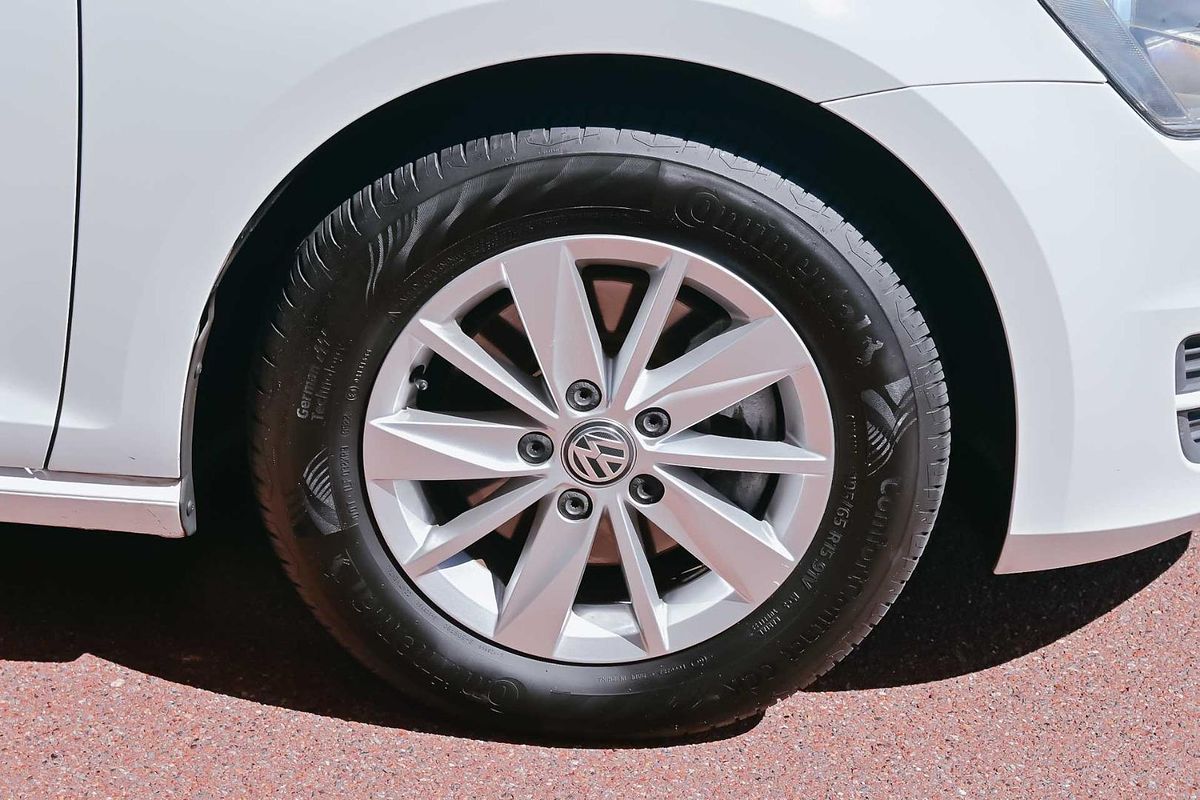 2016 Volkswagen Golf 92TSI Trendline 7