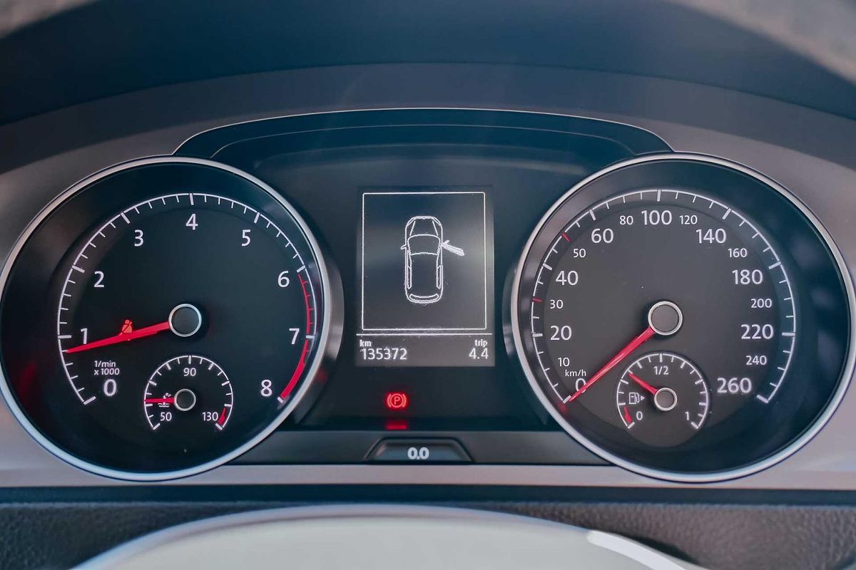2016 Volkswagen Golf 92TSI Trendline 7