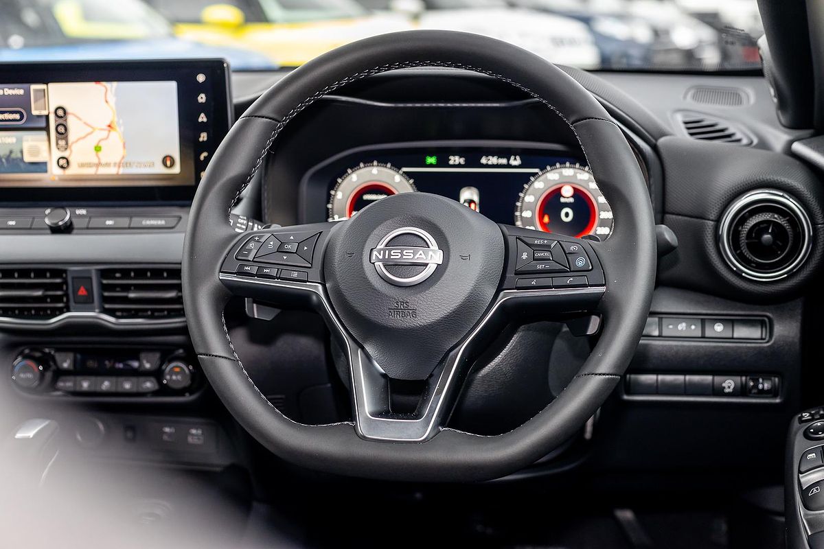 2024 Nissan JUKE ST-L F16