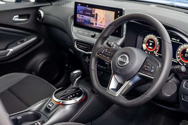 2024 Nissan JUKE ST-L F16