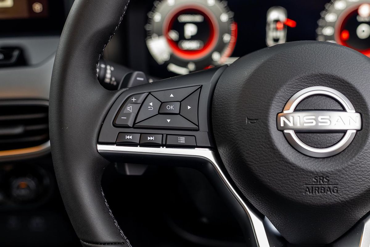 2024 Nissan JUKE ST-L F16