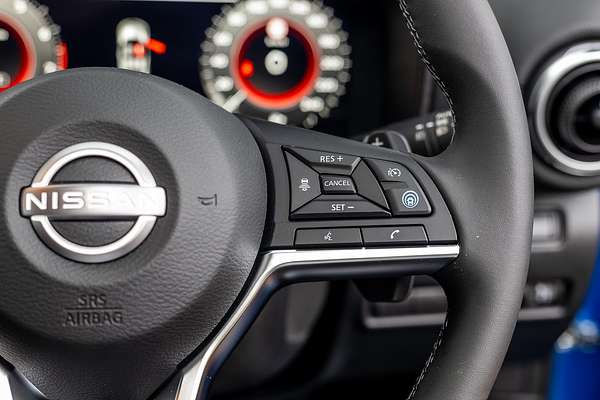 2024 Nissan JUKE ST-L F16