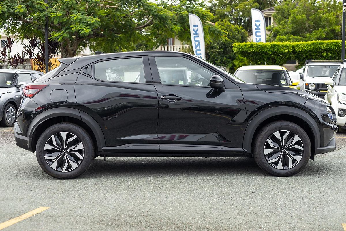 2024 Nissan JUKE ST F16