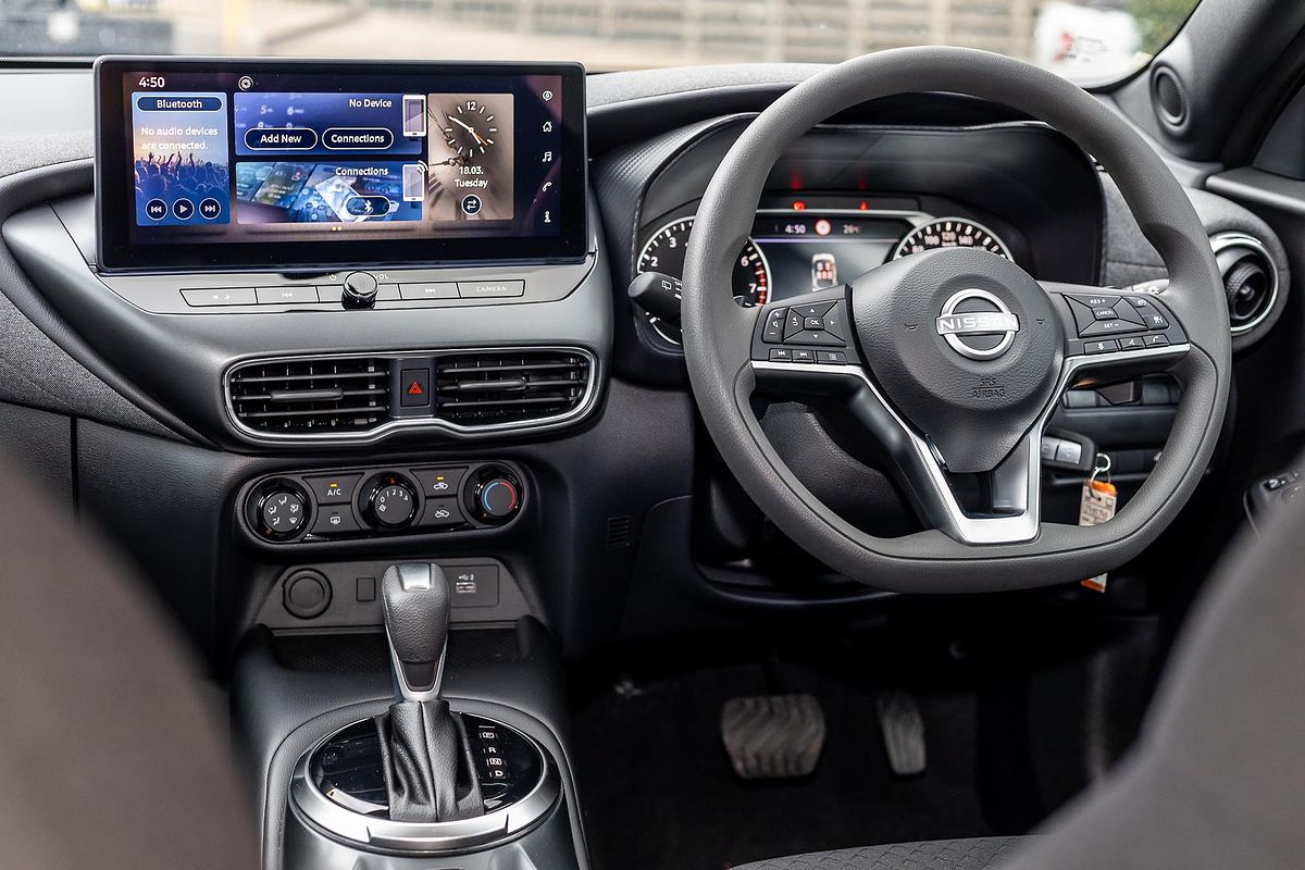 2024 Nissan JUKE ST F16
