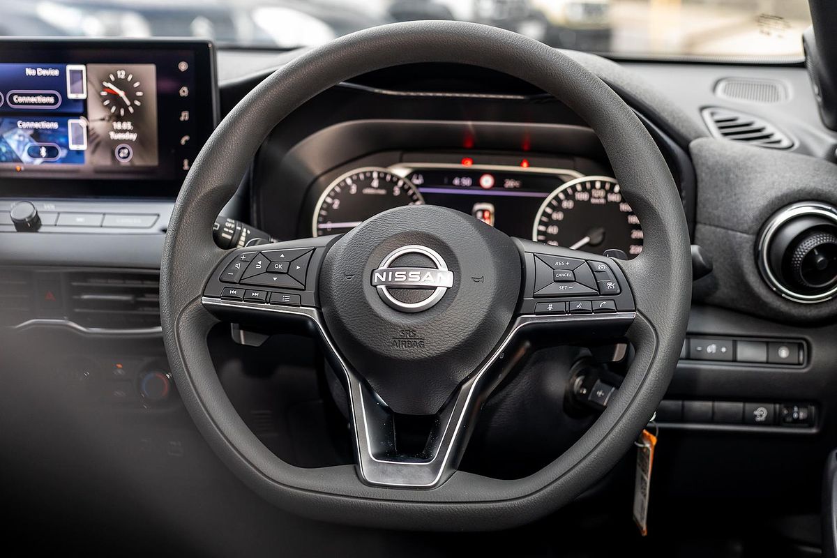 2024 Nissan JUKE ST F16