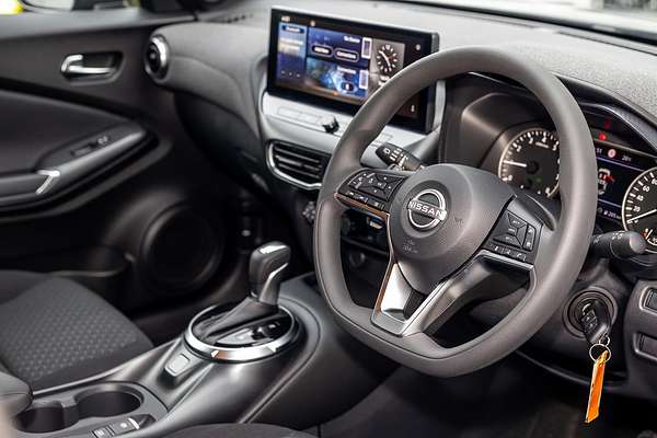 2024 Nissan JUKE ST F16