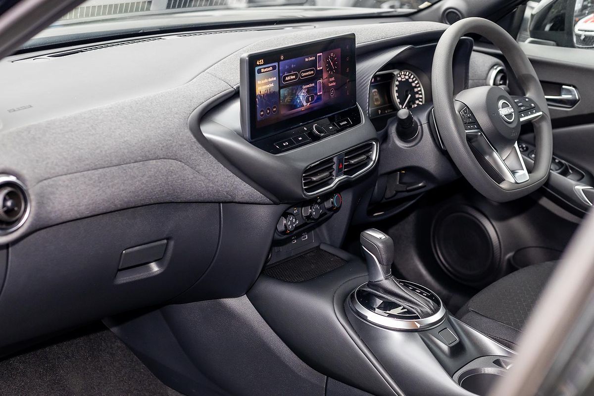 2024 Nissan JUKE ST F16