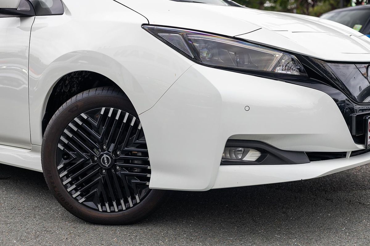 2023 Nissan LEAF ZE1