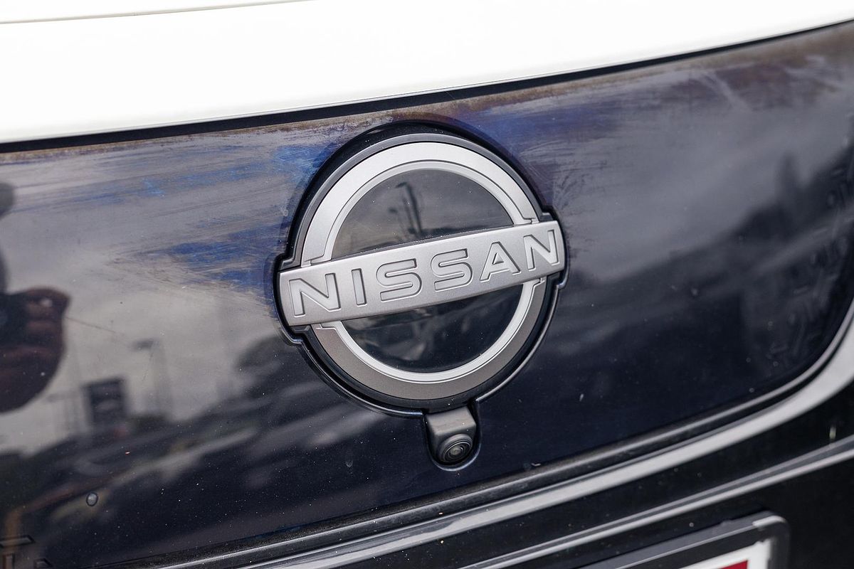 2023 Nissan LEAF ZE1
