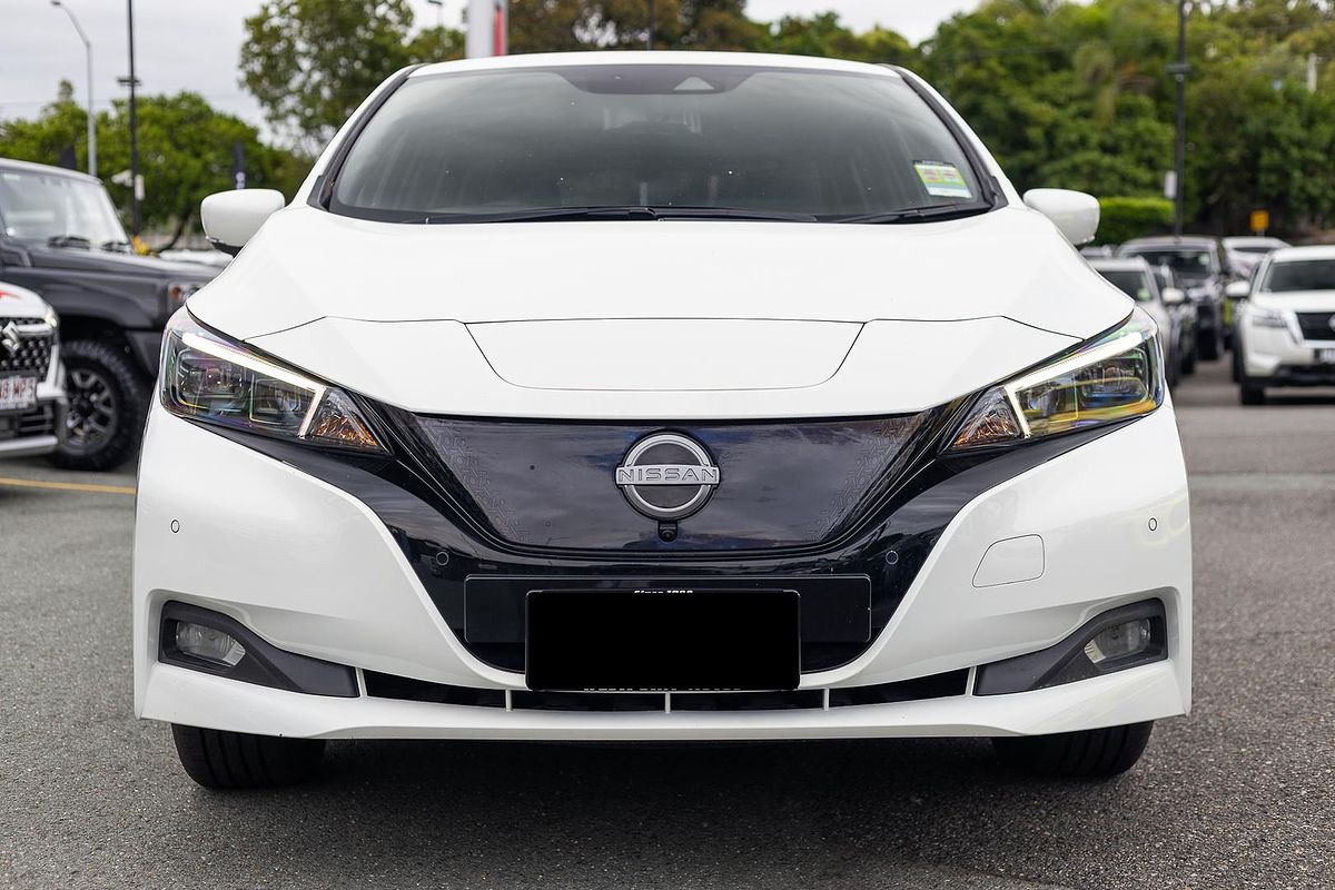 2023 Nissan LEAF ZE1