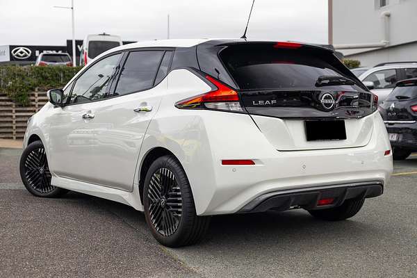 2023 Nissan LEAF ZE1
