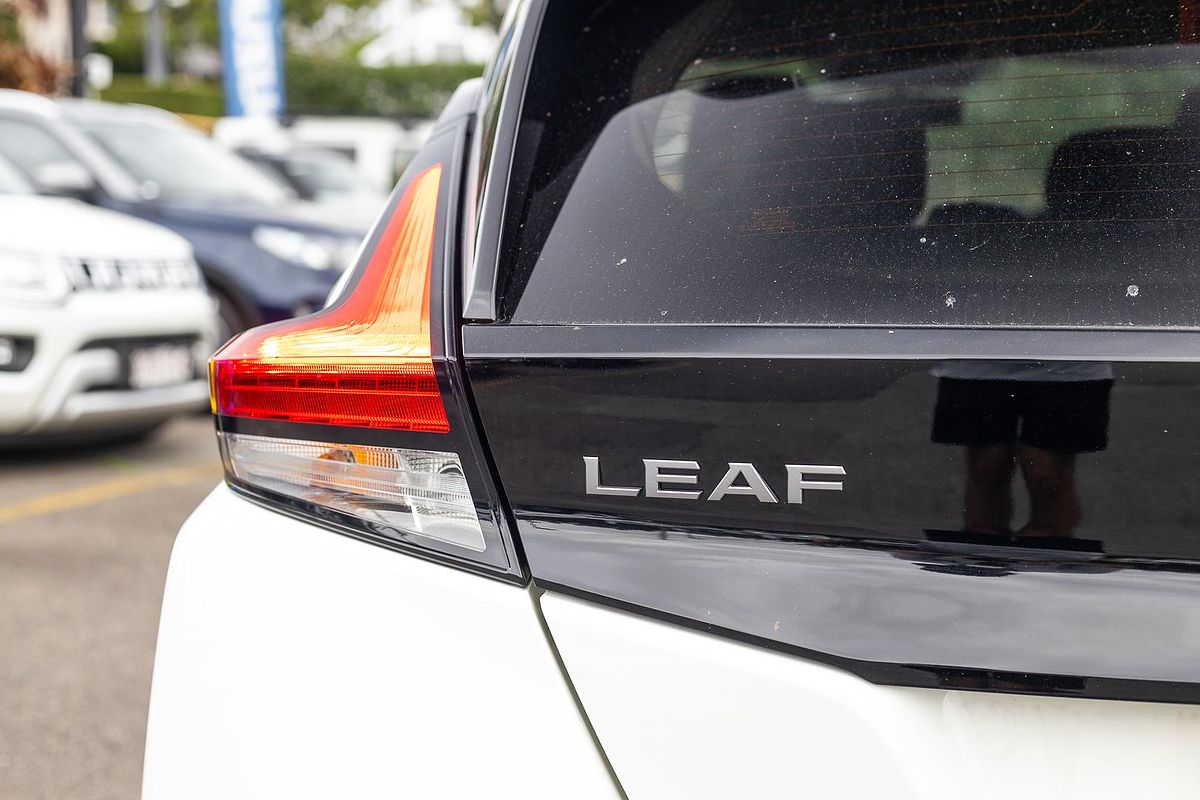 2023 Nissan LEAF ZE1