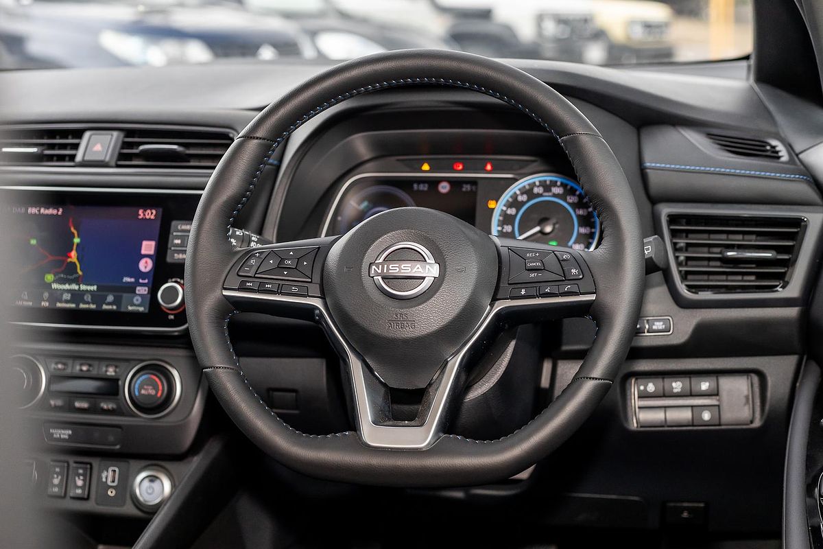 2023 Nissan LEAF ZE1