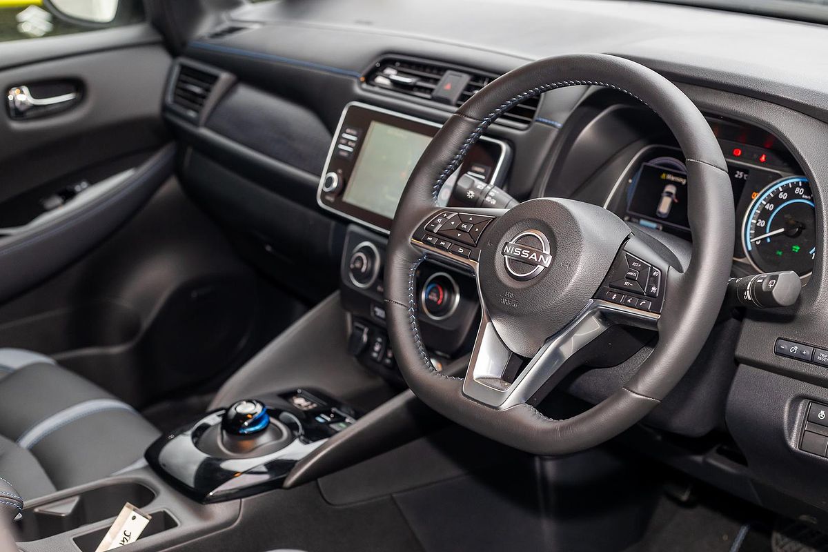 2023 Nissan LEAF ZE1