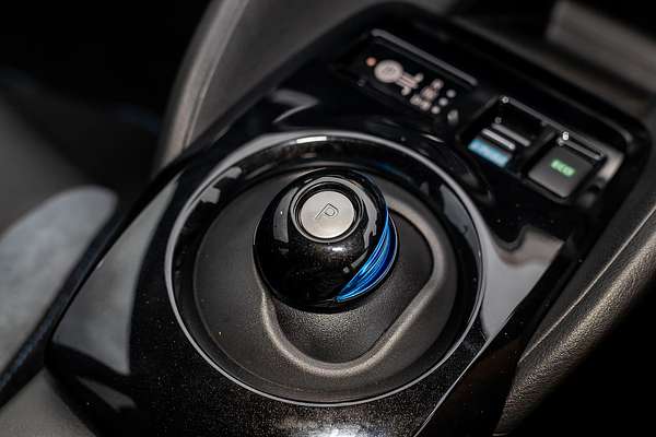 2023 Nissan LEAF ZE1