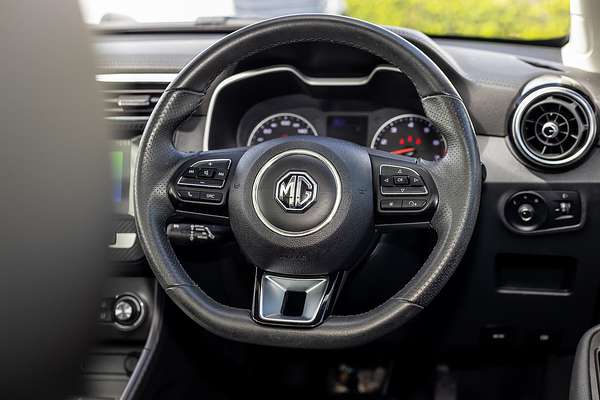 2019 MG ZS Essence AZS1