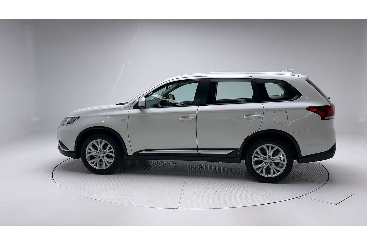 2021 Mitsubishi Outlander ES ZL