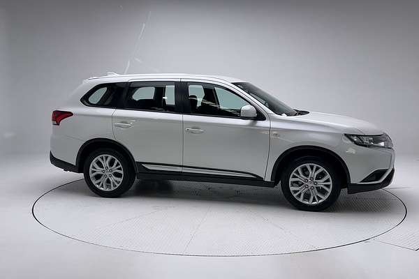 2021 Mitsubishi Outlander ES ZL