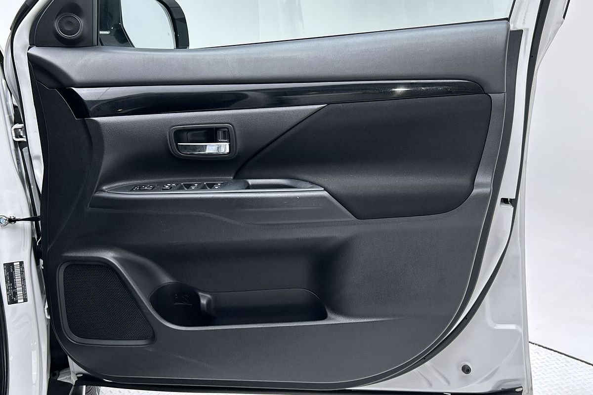2021 Mitsubishi Outlander ES ZL