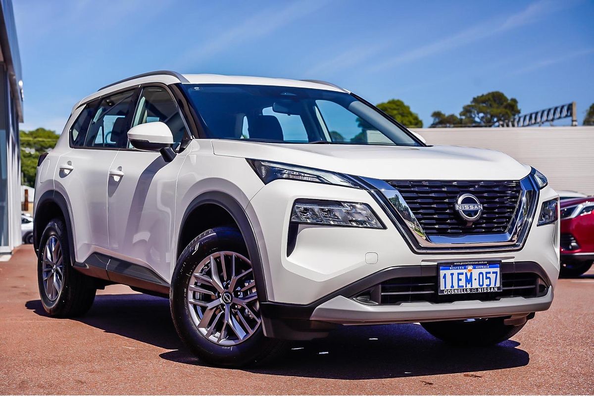 2024 Nissan X-TRAIL ST T33