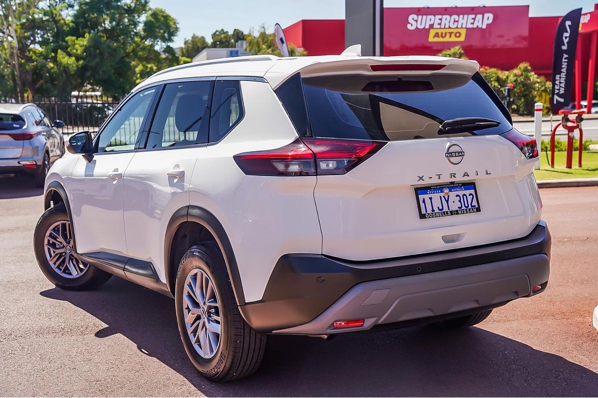 2024 Nissan X-TRAIL ST T33