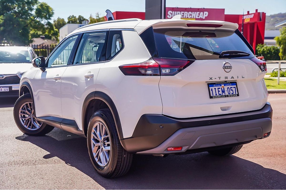 2024 Nissan X-TRAIL ST T33