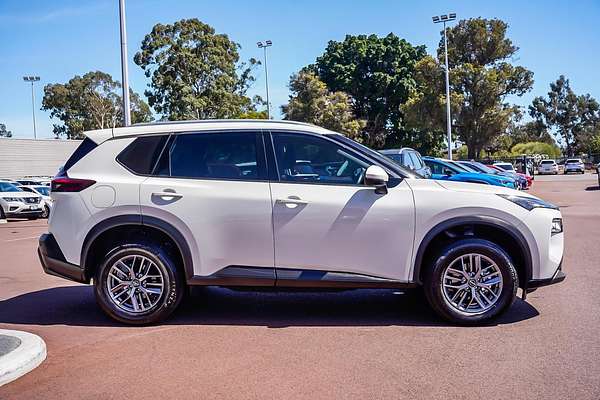 2024 Nissan X-TRAIL ST T33