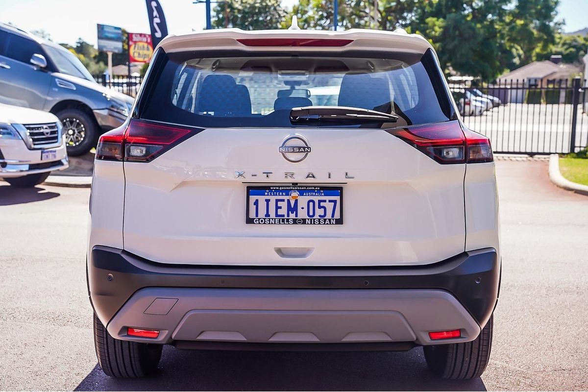 2024 Nissan X-TRAIL ST T33
