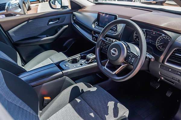 2024 Nissan X-TRAIL ST T33