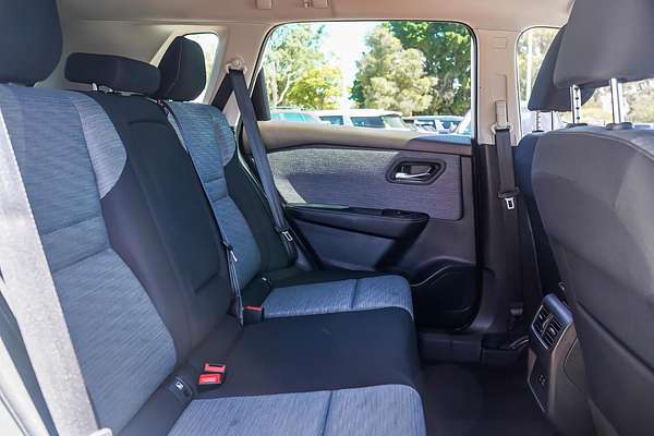 2024 Nissan X-TRAIL ST T33