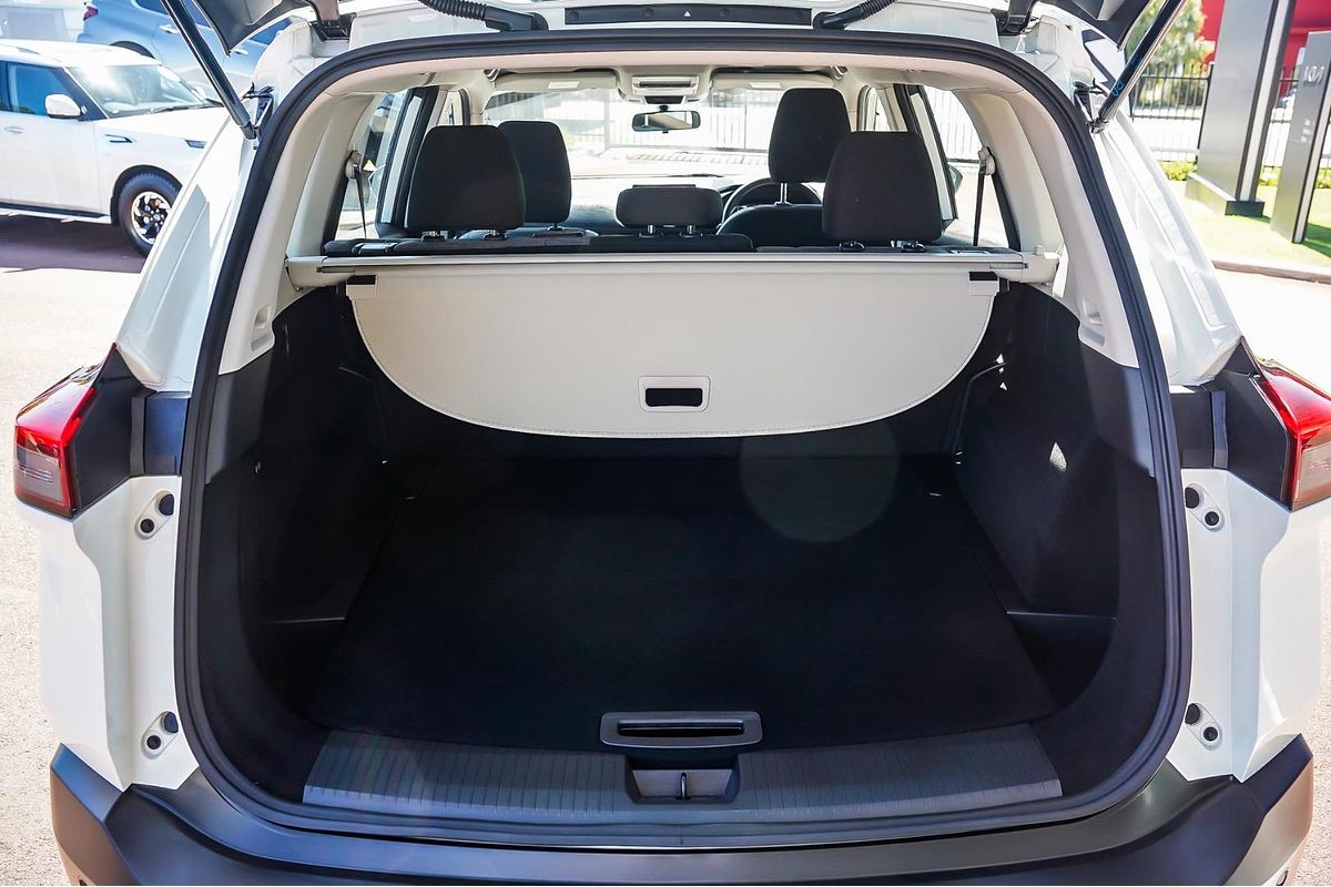 2024 Nissan X-TRAIL ST T33