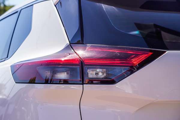 2024 Nissan X-TRAIL ST T33