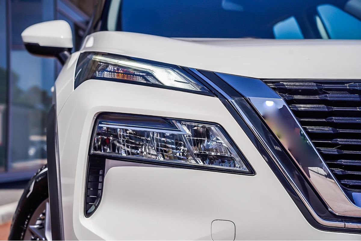 2024 Nissan X-TRAIL ST T33