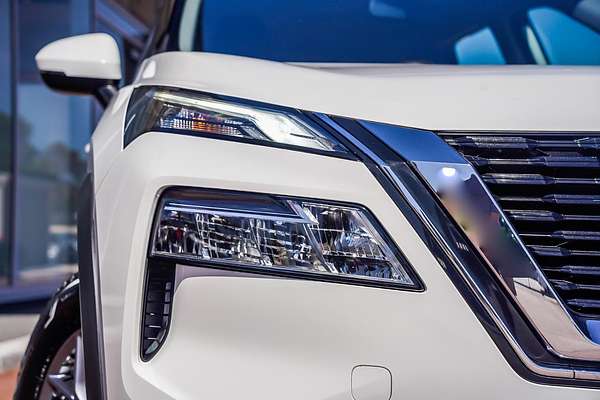 2024 Nissan X-TRAIL ST T33