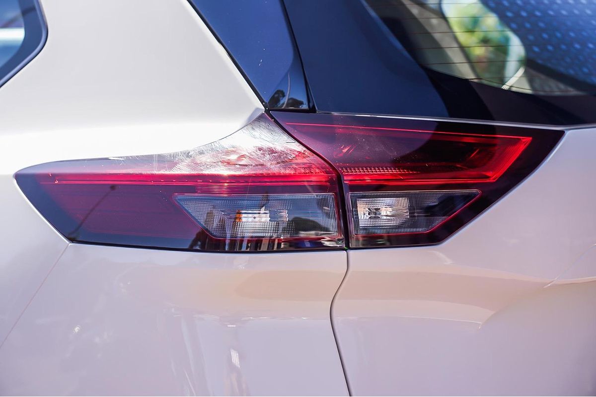 2024 Nissan X-TRAIL ST T33