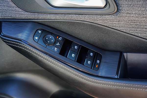 2024 Nissan X-TRAIL ST T33