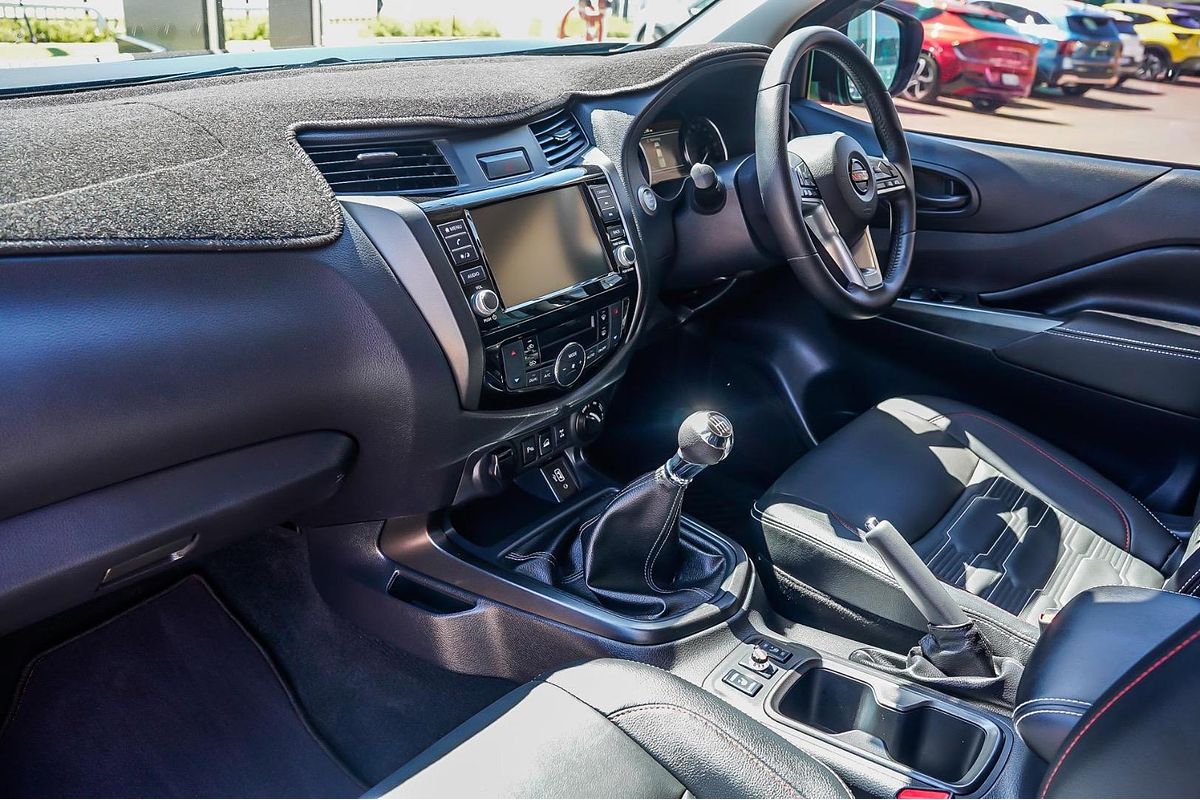2023 Nissan Navara PRO-4X Warrior D23 4X4