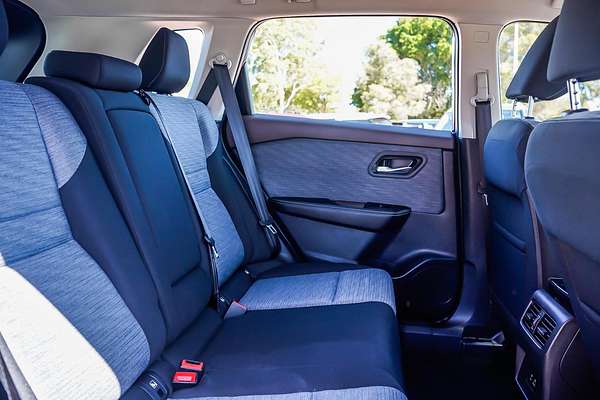 2024 Nissan X-TRAIL ST T33